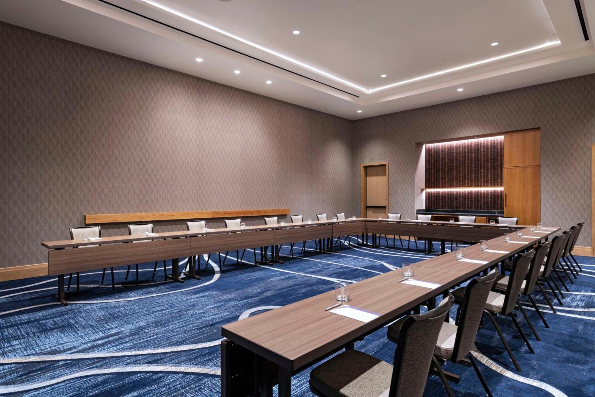 מלון Hyatt Regency קונרו מראה חיצוני תמונה